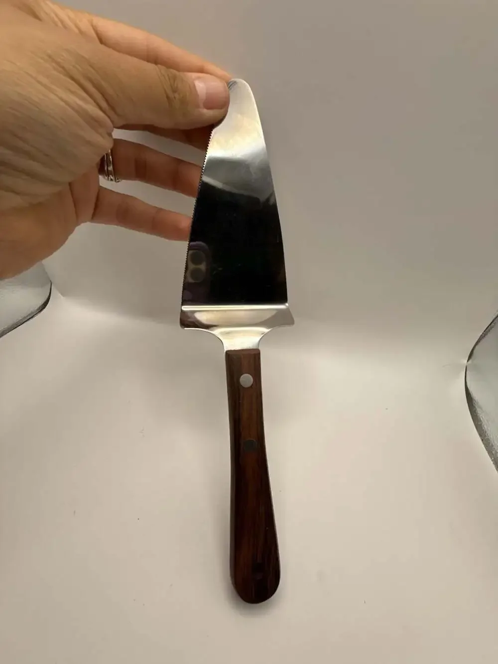 Vintage Vernco Stainless Steel & Wood Handle Serrated Pie Server